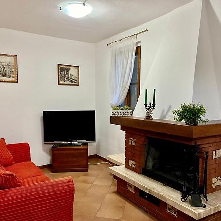 Appartamento Mirella In Centro Storico Казоле-д'Эльса Экстерьер фото